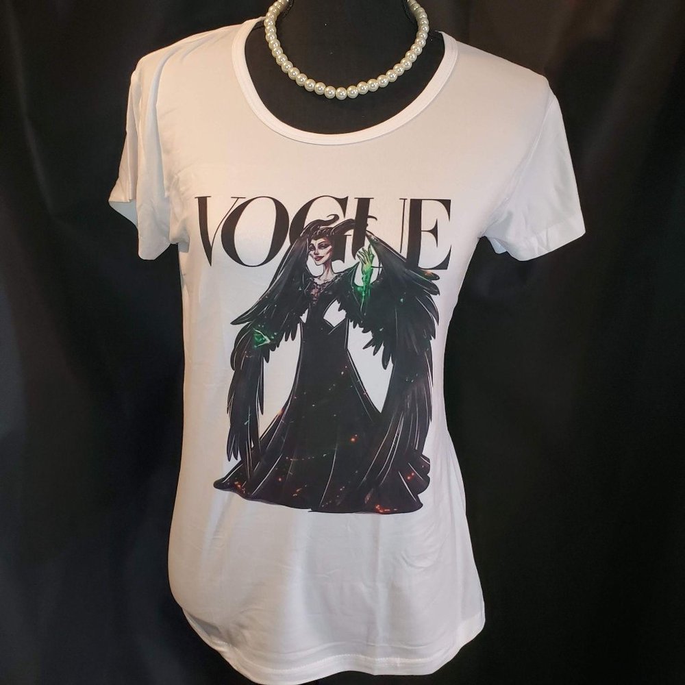 Vogue Disney Villain Maleficent White Short Sleeve - Picture 5 of 13